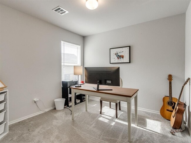 Building Photo - 823 Highgarden Cir