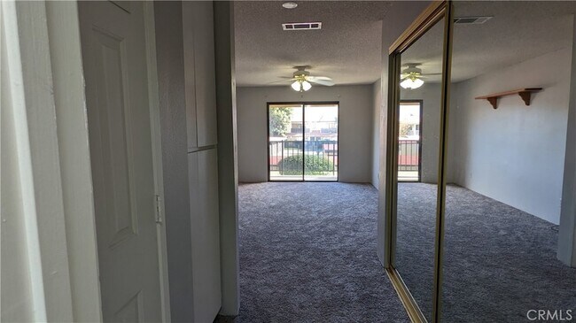 Building Photo - 25604 Sharp Dr