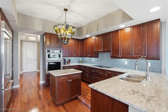 Building Photo - 5051 Pelican Colony Blvd