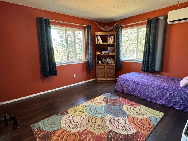 Building Photo - 4 Bedroom, 3 Bathroom Home in Tijeras, NM