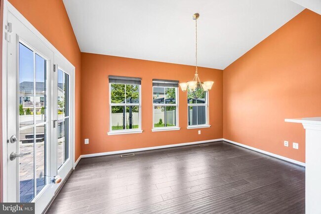 Building Photo - 932 Still Pond Dr