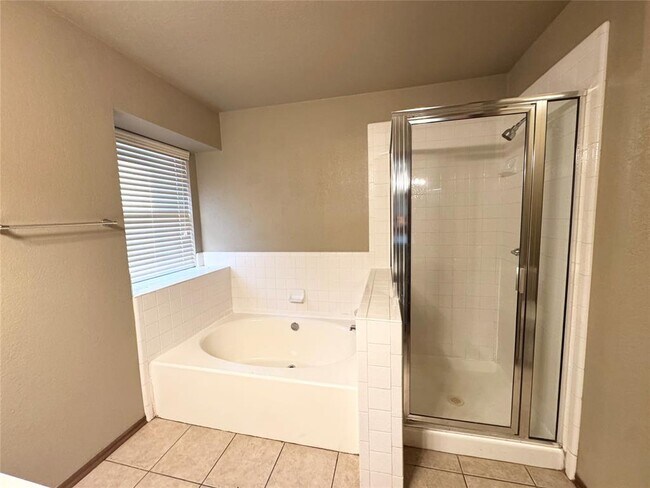 Building Photo - 209 Bradgate Dr