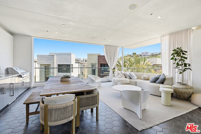 Building Photo - 5926 Firefly Pl