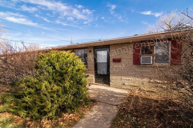 Building Photo - 4912 S Iowa Ave