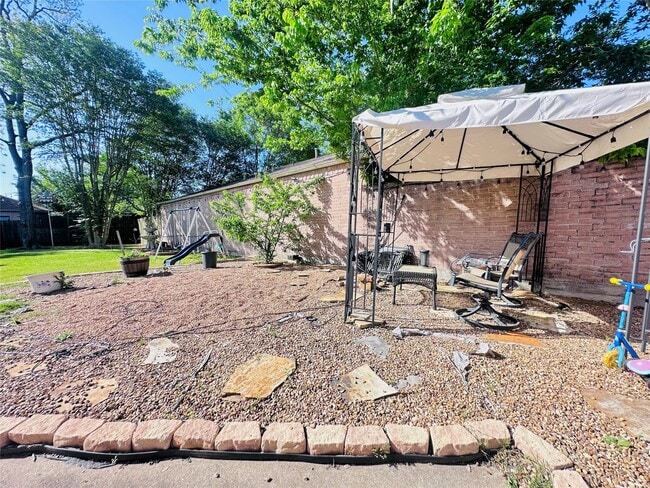 Building Photo - 7419 San Morino Dr