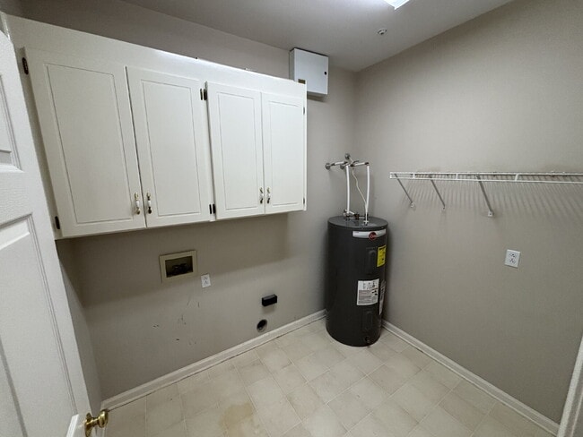 Building Photo - 39 Williamsburg Pl