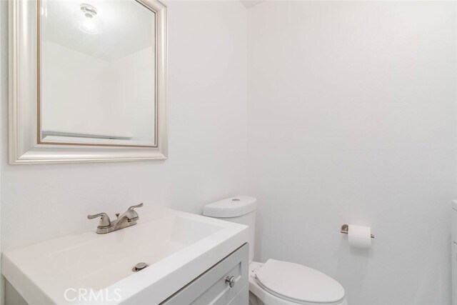 Building Photo - 15243 Valleyheart Dr