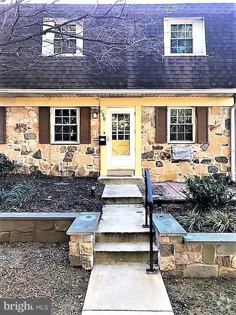 Building Photo - 207 Walnut Hill Rd