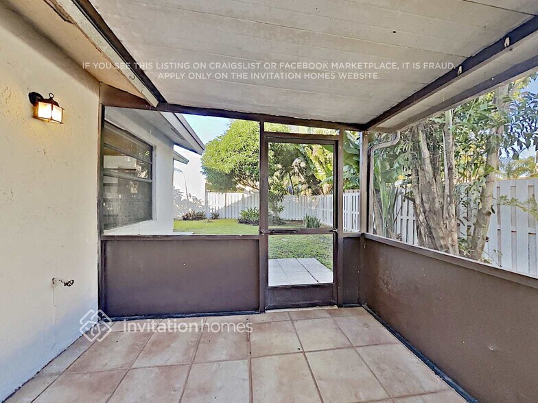 Building Photo - 670 Thornridge Ave