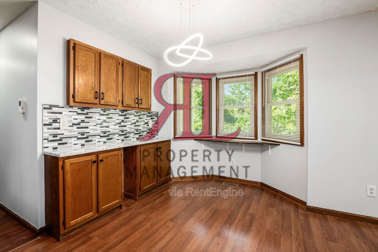 Building Photo - 356 Northview Dr