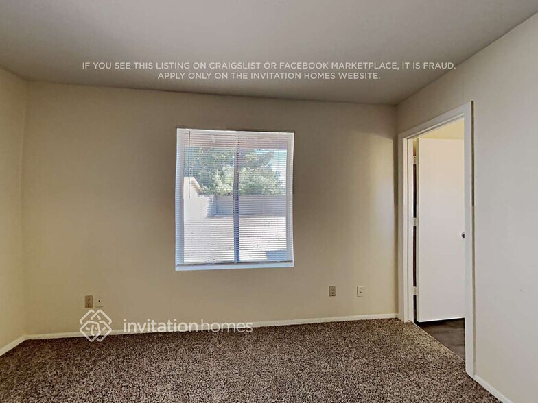 Building Photo - 17845 N 43rd St