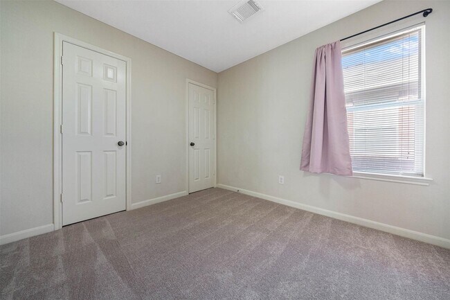 Building Photo - 21106 Bridgemeadows Ln