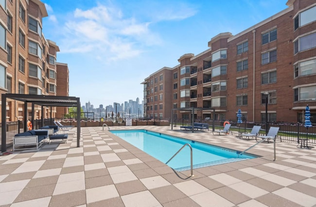 Building Photo - 20 Ave at Port Imperial