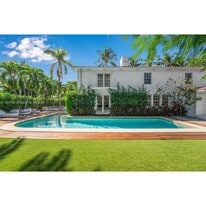 Building Photo - 140 N Hibiscus Dr