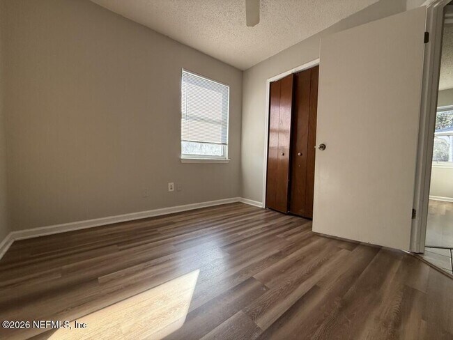 Building Photo - 1261 Montecello Dr