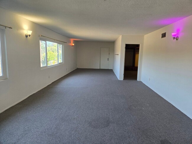 Building Photo - 5310 Prosperity Ln