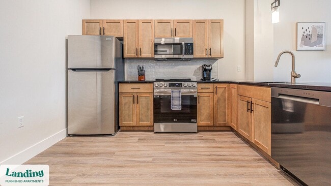 Building Photo - 1999 E Boston St