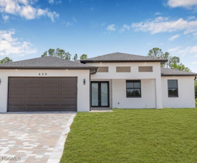 Primary Photo - 1105 Jaguar Blvd