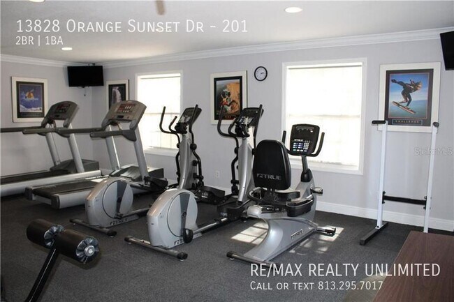 Building Photo - 13828 Orange Sunset Dr