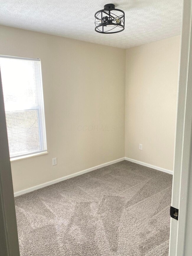 Building Photo - 6089 Pirthshire St