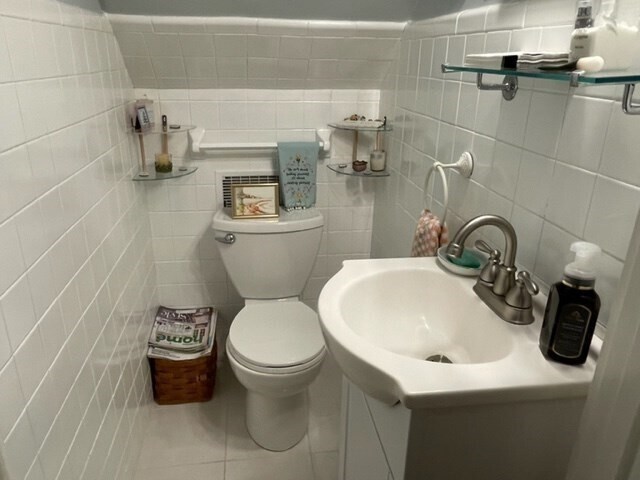 Building Photo - 36 Lovett St