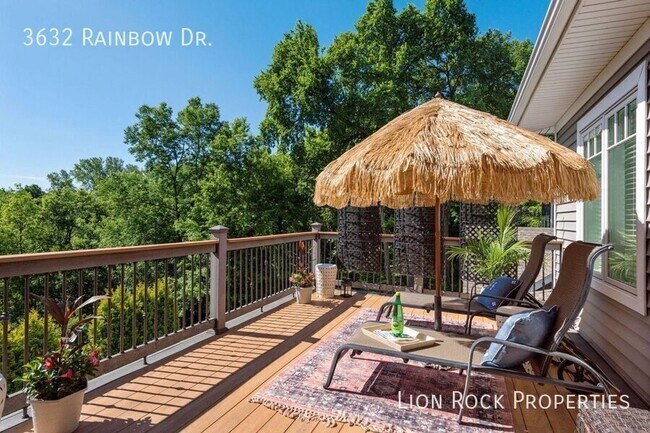 Building Photo - 3632 Rainbow Dr