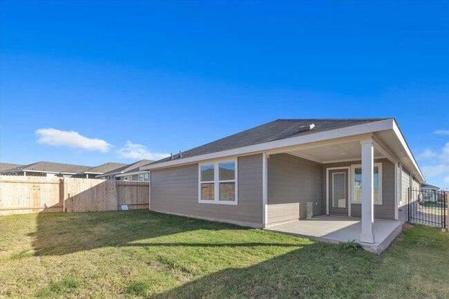 Building Photo - 5020 Hazelnut Ln