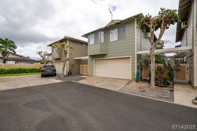 Building Photo - 3Bd, 2Ba Condo in Lombard Way, Ewa Gentry
