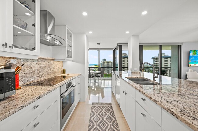 Building Photo - 4000 N Ocean Dr