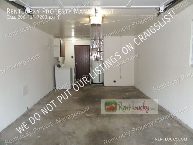 Building Photo - 33033 22nd Pl S