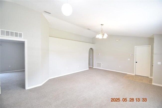 Building Photo - 30634 Birdhouse Dr