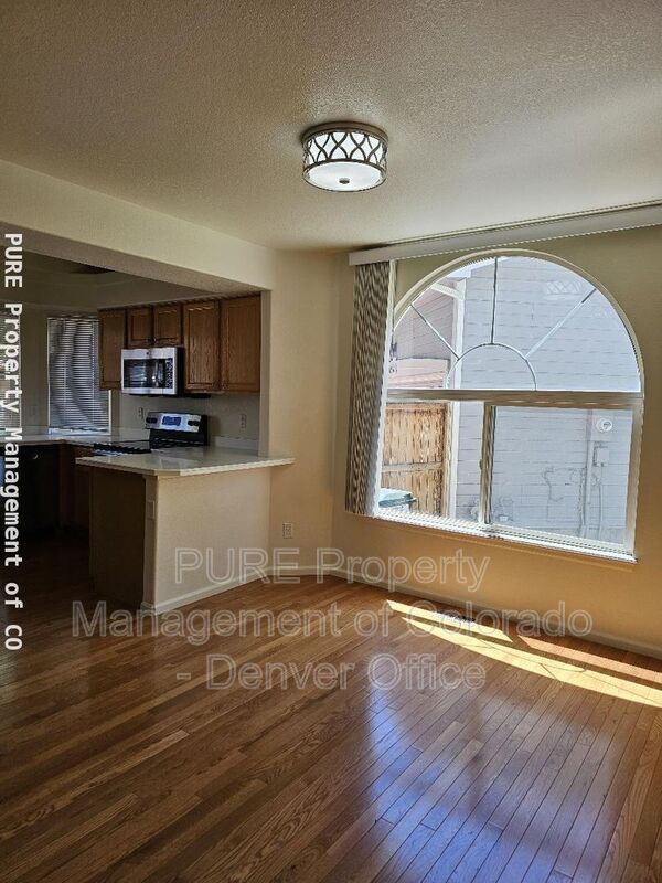 Building Photo - 1298 Braewood Ave