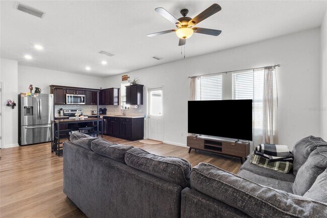 Building Photo - 831 Sunlit Coral St