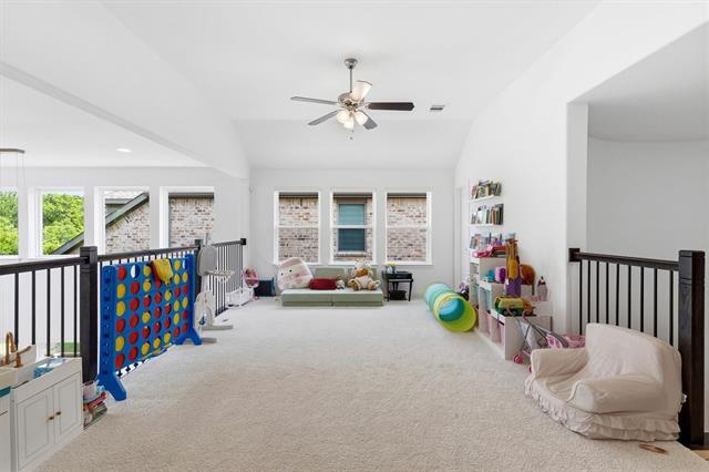 Building Photo - 10720 Canoe Dr