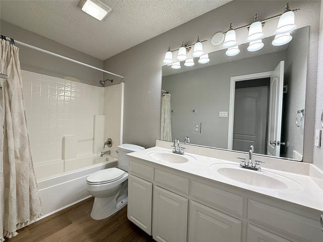 Building Photo - 8159 Kathleen Dr