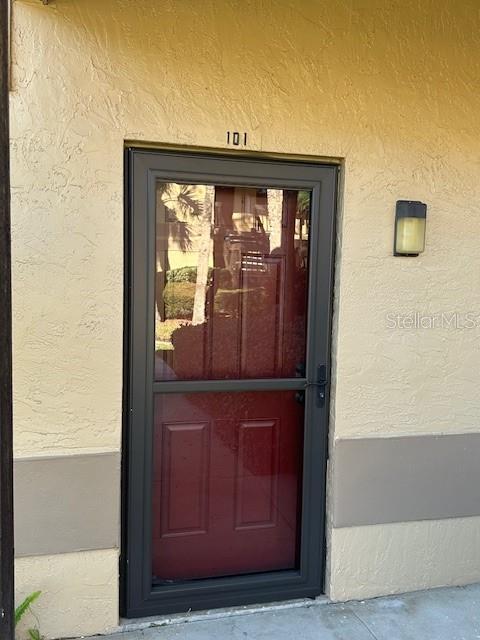 Building Photo - 2683 Sabal Springs Cir