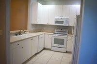 Building Photo - 102 Lighthouse Cir