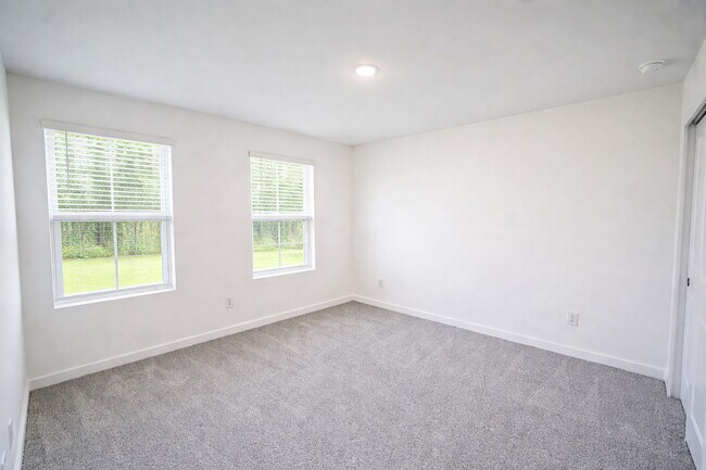 Building Photo - 154 Kingswood Cir
