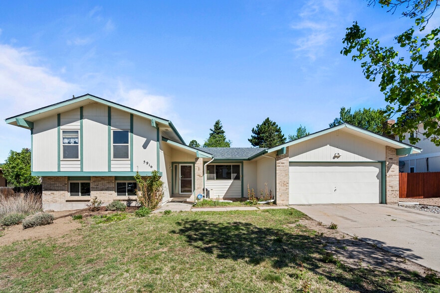 Building Photo - 5916 Wolf Creek Pl