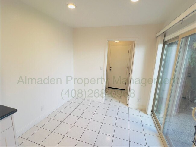 Building Photo - 6082 Montgomery Ct