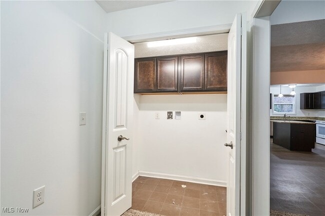 Building Photo - 1747 Blase Nemeth Rd