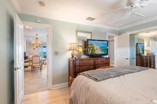 Building Photo - 400 Wilma Cir