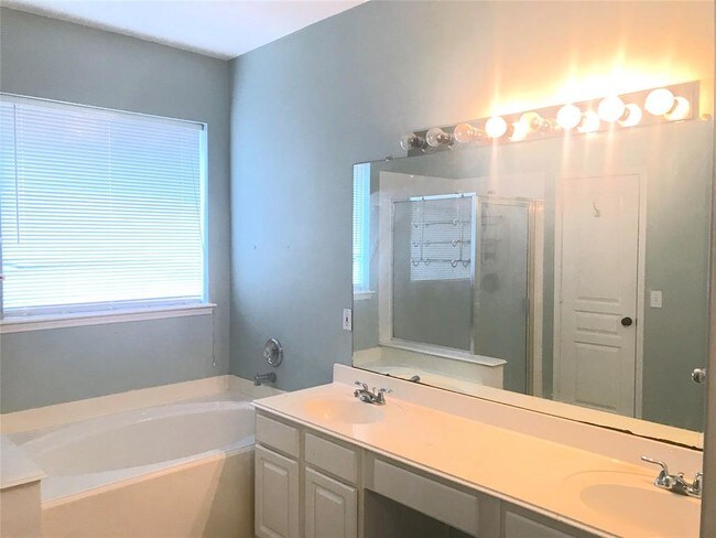 Building Photo - 164 S Holly Laurel Cir