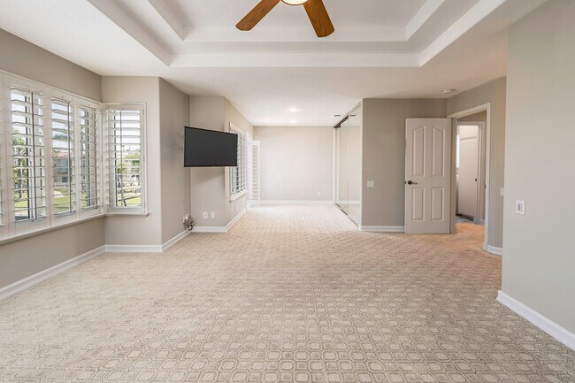 Building Photo - 346 Whites Landing