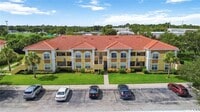 Building Photo - 1000 Villagio Cir