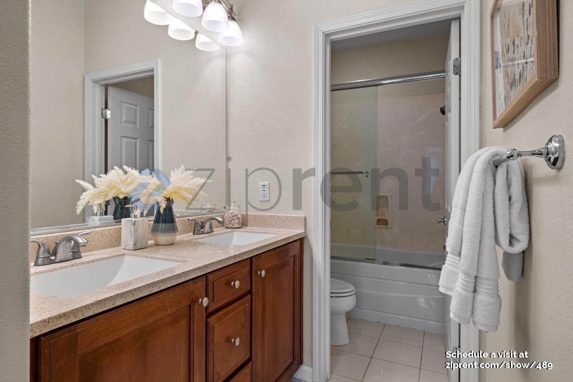 Building Photo - 1013 Carnelian Terrace