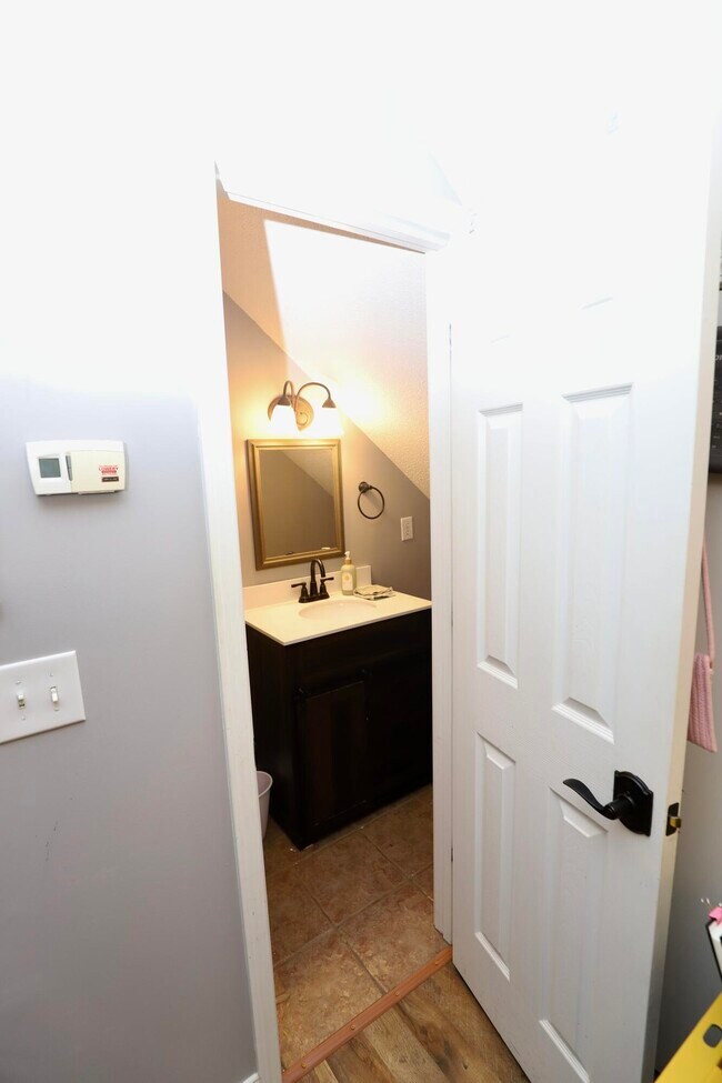 Building Photo - 1855 Beachforest Way