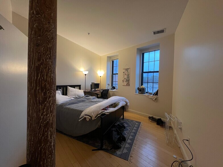 Building Photo - 450 Harrison Ave