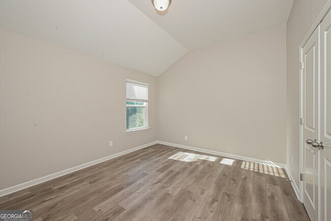 Building Photo - 6755 Hill Rock Ln