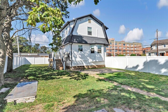 Building Photo - 159 Southside Ave